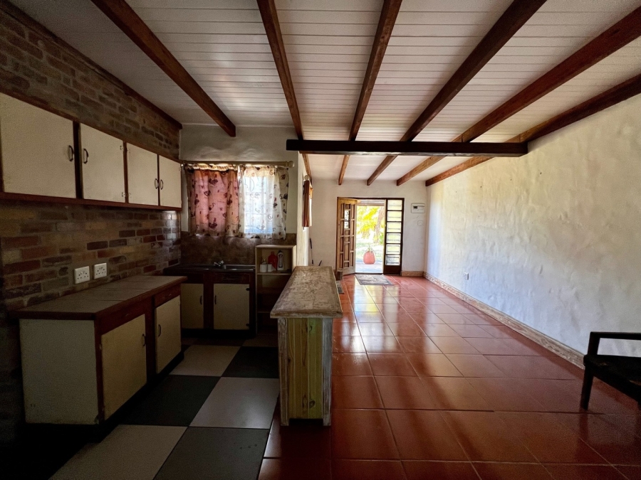 7 Bedroom Property for Sale in Sir Lowrys Pass Village Western Cape